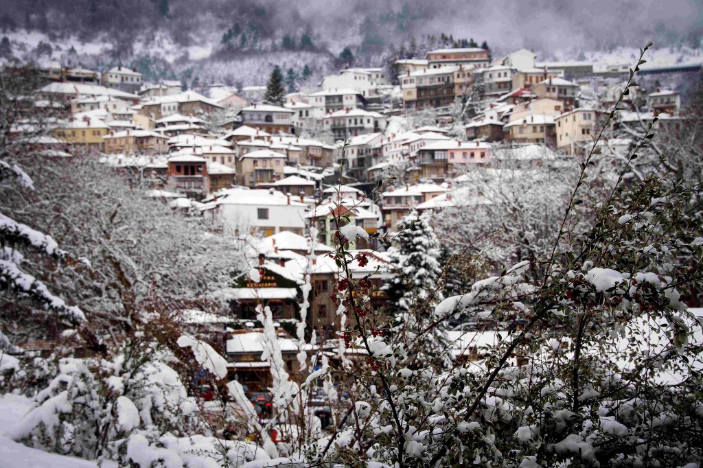 ‘Bora’ Brings Snow to Northern Greece