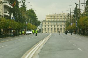 Athens: Traffic Regulations in Place, Outdoor Assemblies Banned, Taxi Strike