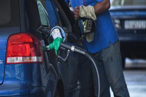 Brent Surge Pushes Gasoline Prices to 2.36 euros per Liter in Greece