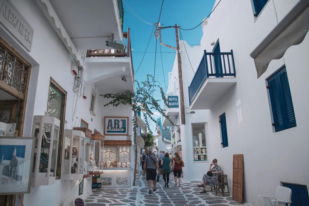 Mykonos’ Alleyway among World’s 10 Most Stunning Streets