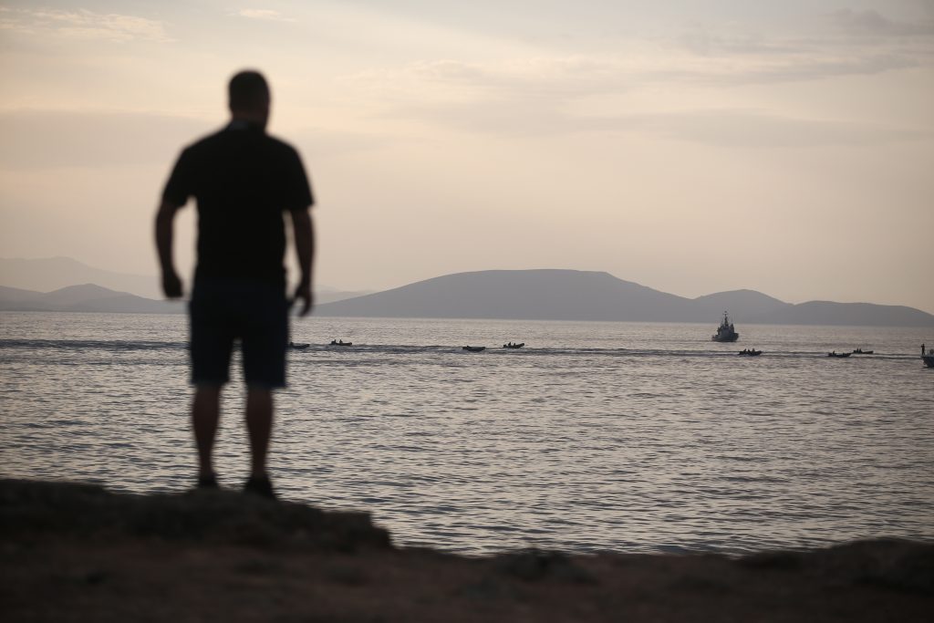 Dead Body with 10K Weight Found in Sea Northeast of Athens