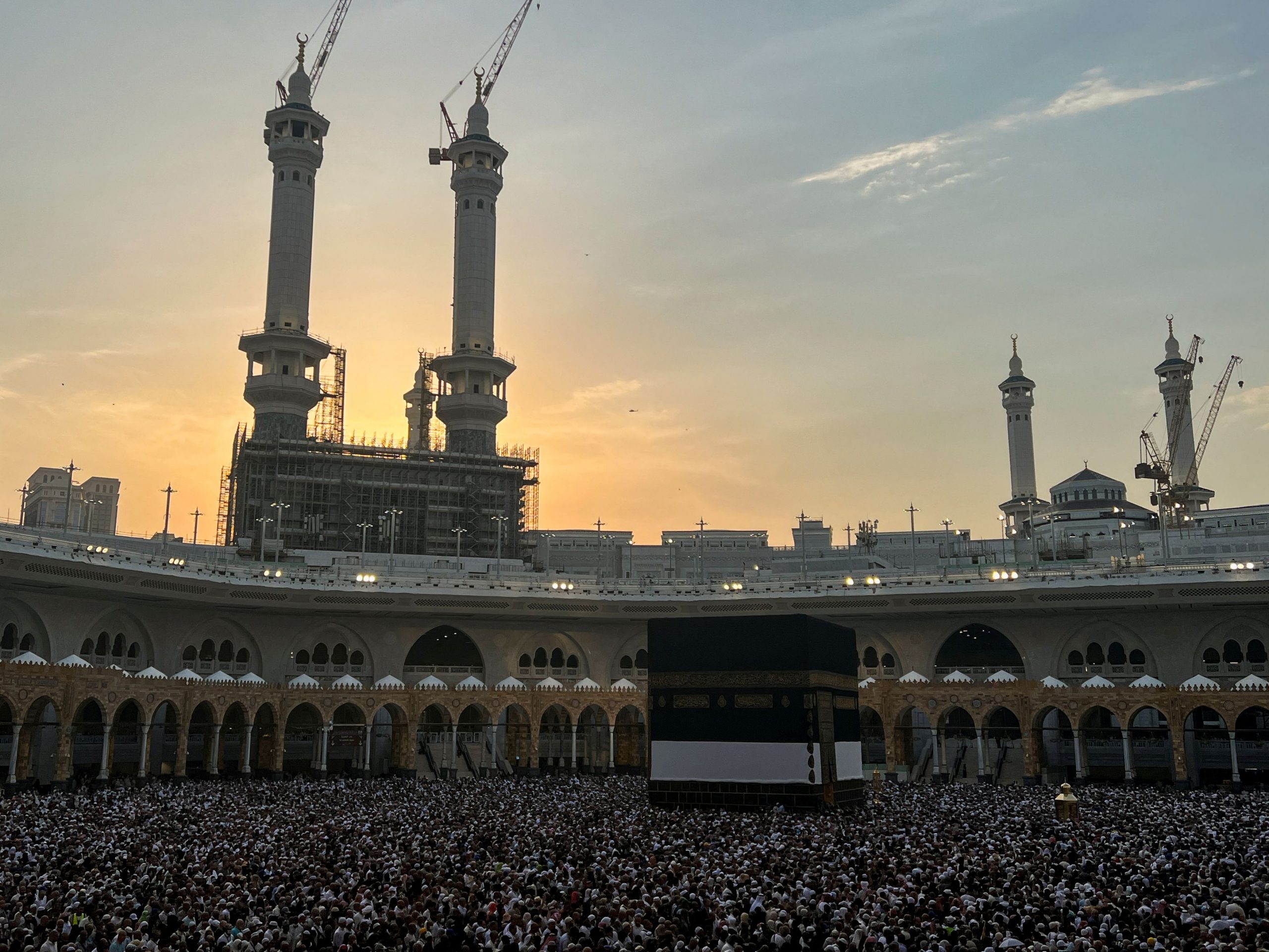 Scorching Heat Ravages Hajj as More Than 1,170 Pilgrims Die