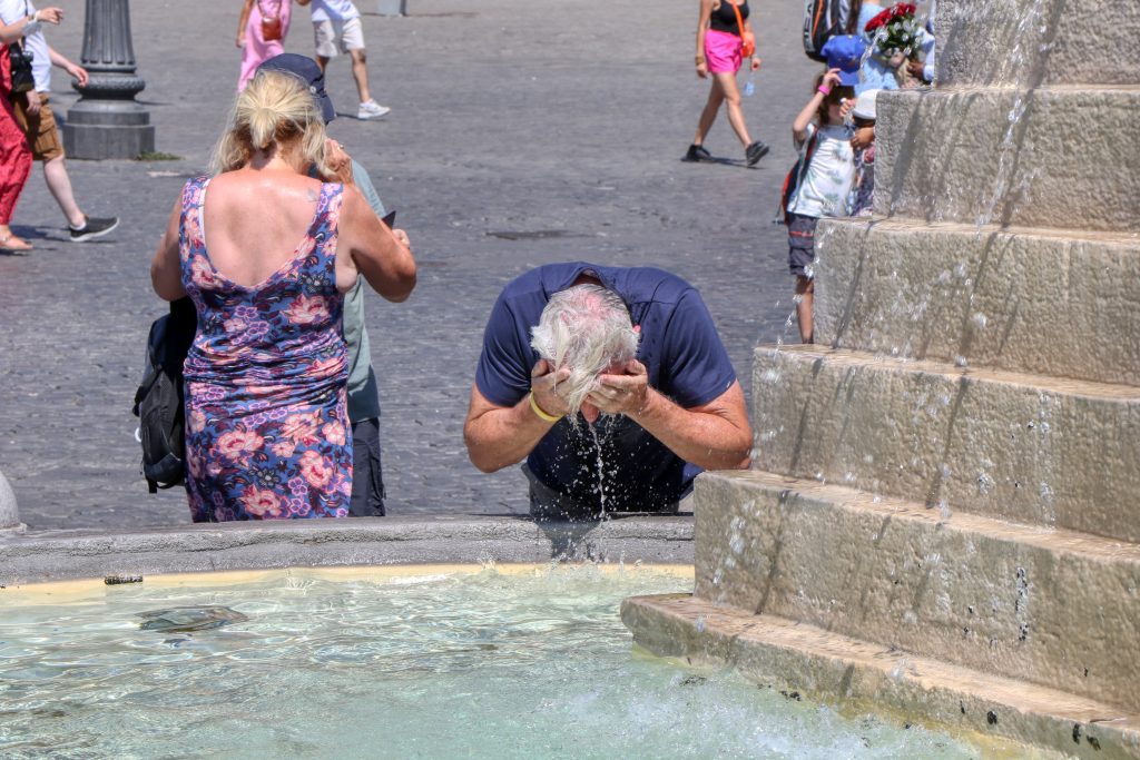 Greece Braces for Long Heatwave Ahead