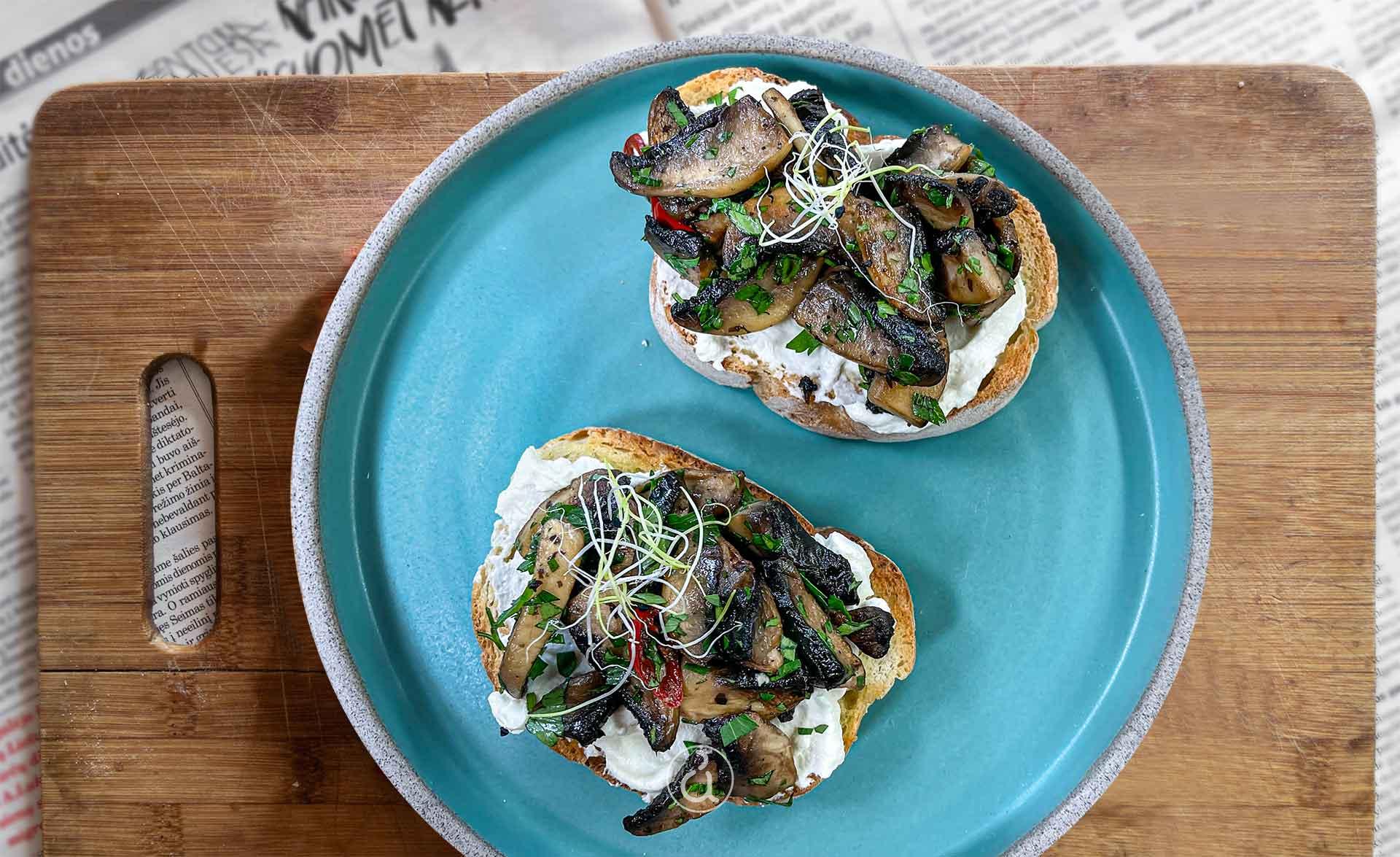 ROTD: Crostini with Mushrooms