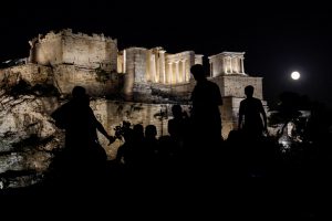 The Three ‘Temporal Realities’ of Greek Society