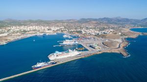 Athens-area Wildfires Force Rafina Port Closure; Ships Redirected to Lavrio