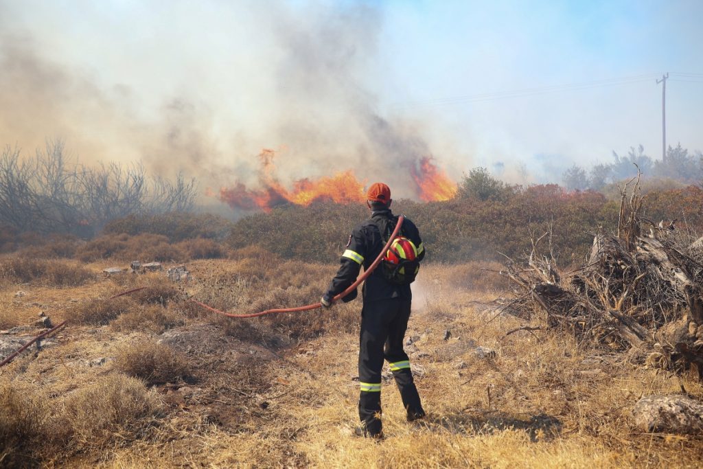 Fire on Rhodes - The blaze broke out in the SW corner of the island