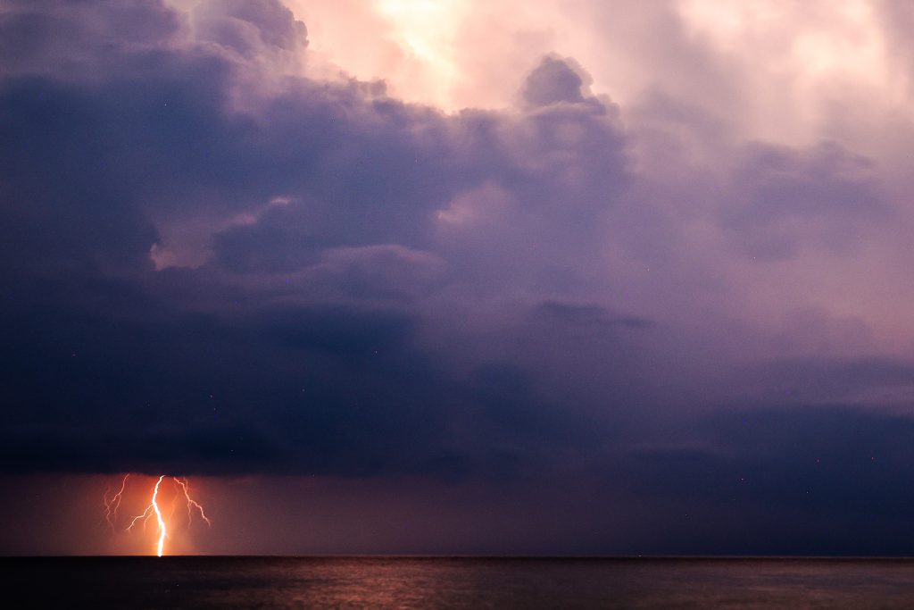 Weather in Greece: Rain and Storms Expected on Friday