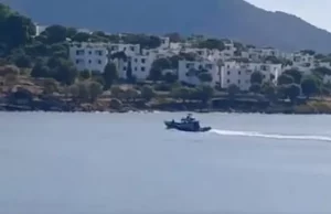 Coast Guard Vessel Appears to Chase Migrant Smuggler Up to Bodrum – Video