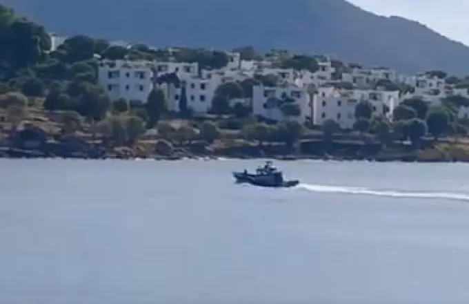 Coast Guard Vessel Appears to Chase Migrant Smuggler Up to Bodrum – Video