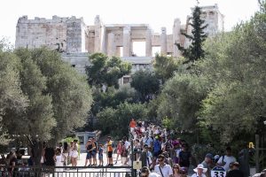 Greece Sees Drop in Travel Revenues in July