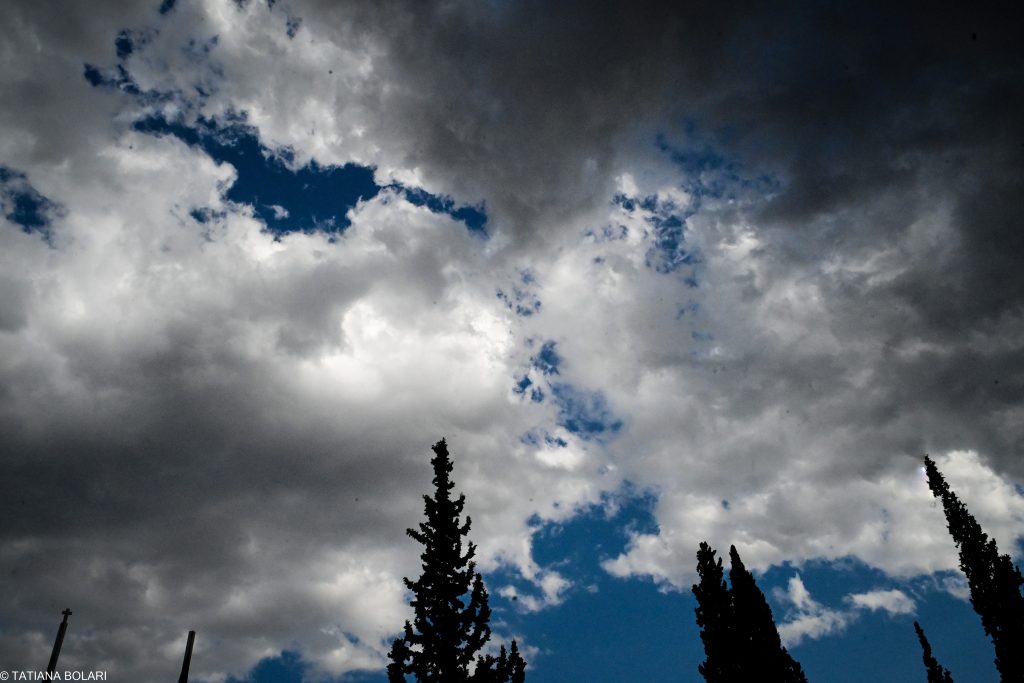 Warm Weather Persists in Greece, with Local Showers and Clouds