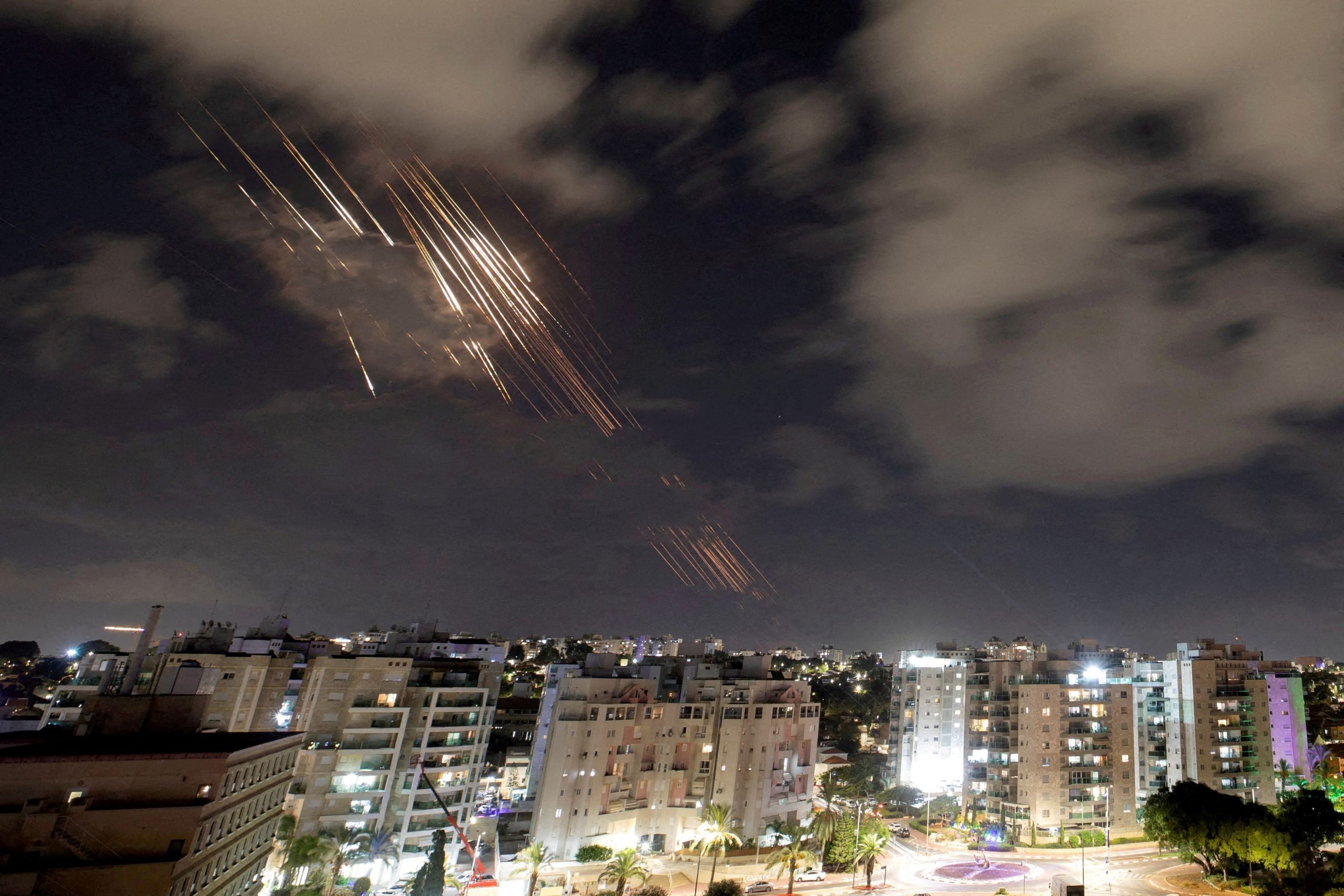 Hamas Fires Rockets at Tel Aviv, and Israel Adds Troops in Lebanon