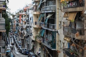 Homeownership Increasingly Unattainable for Young Greeks