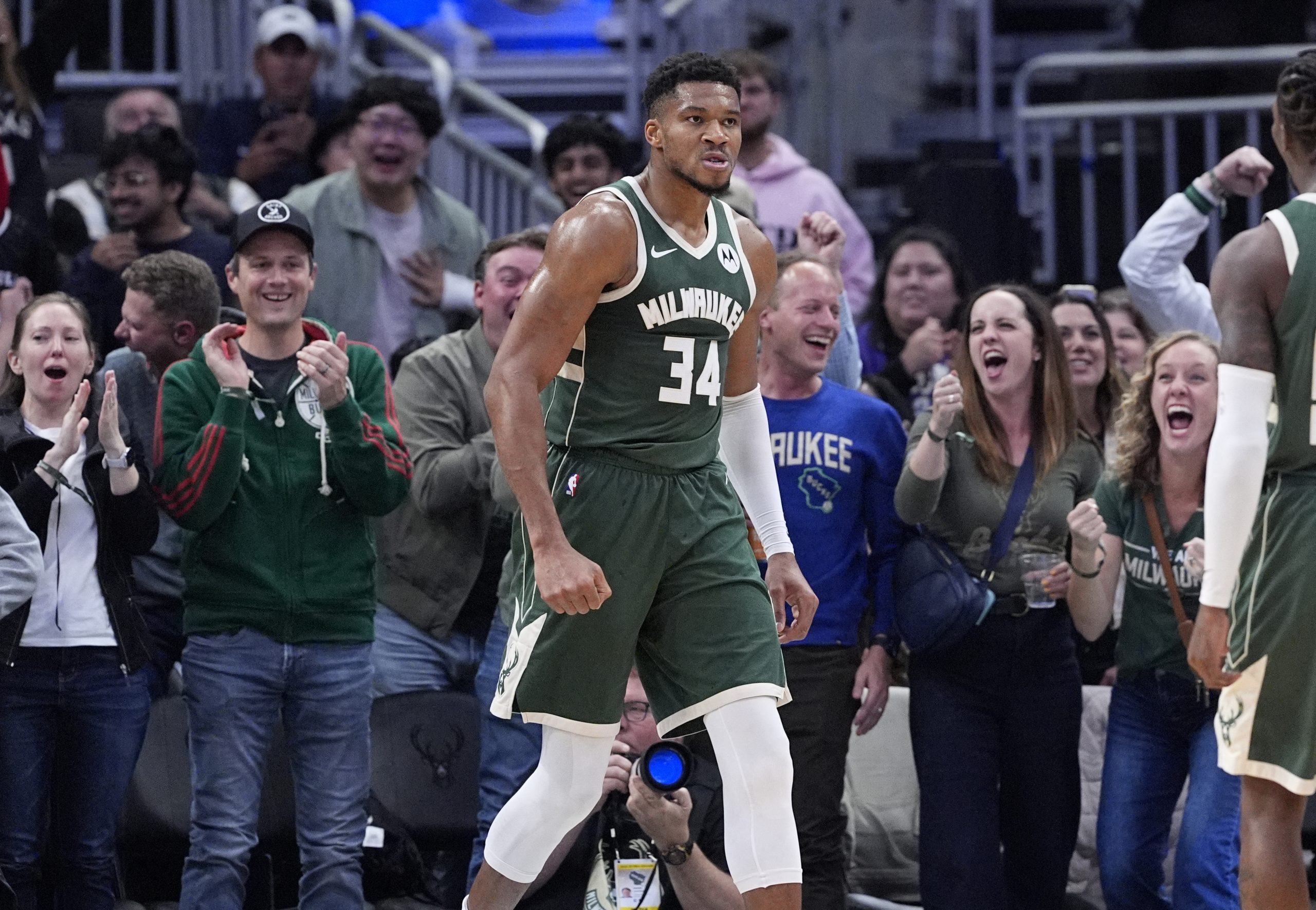 Antetokounmpo Dresses Up as Mr. Potato head for Press Conf