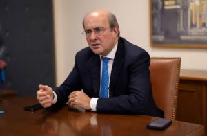 Greek Fin. Min. Hatzidakis: Tax Reductions Planned for 2025-2027