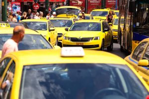 Greek Taxis Slow to Adopt Credit Card Payment Stickers