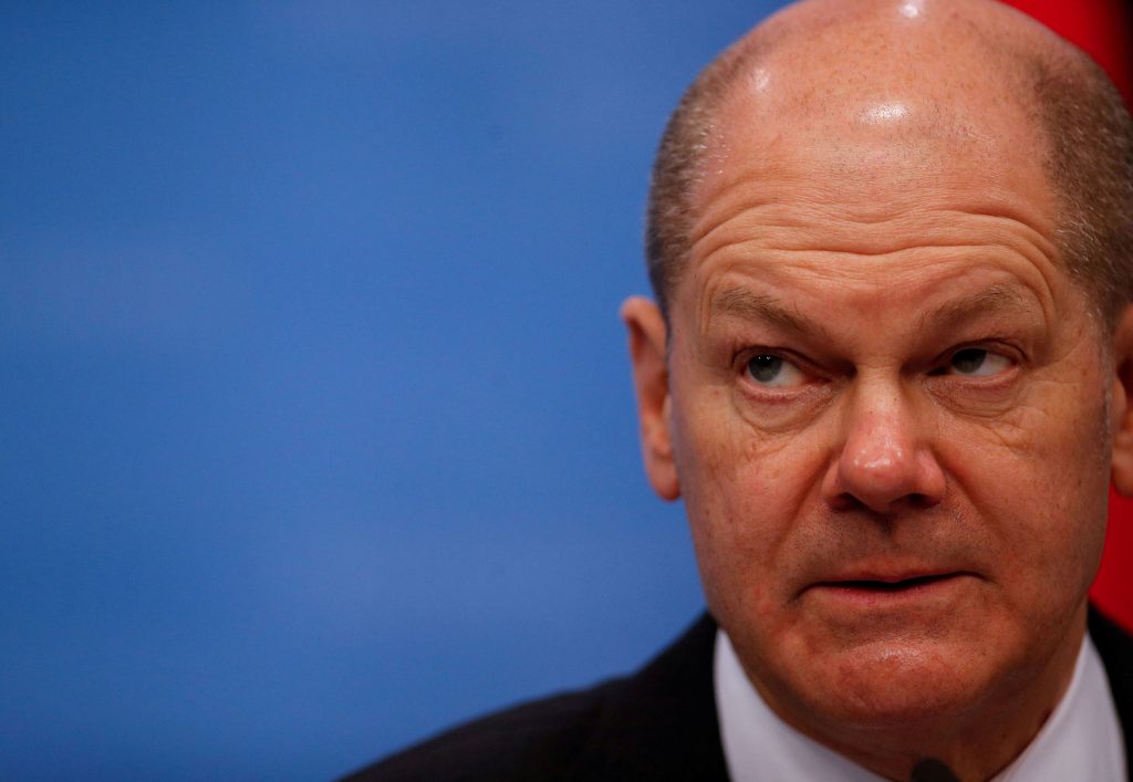 Germany: Chan. Scholz Defends Call to Putin amid Criticism