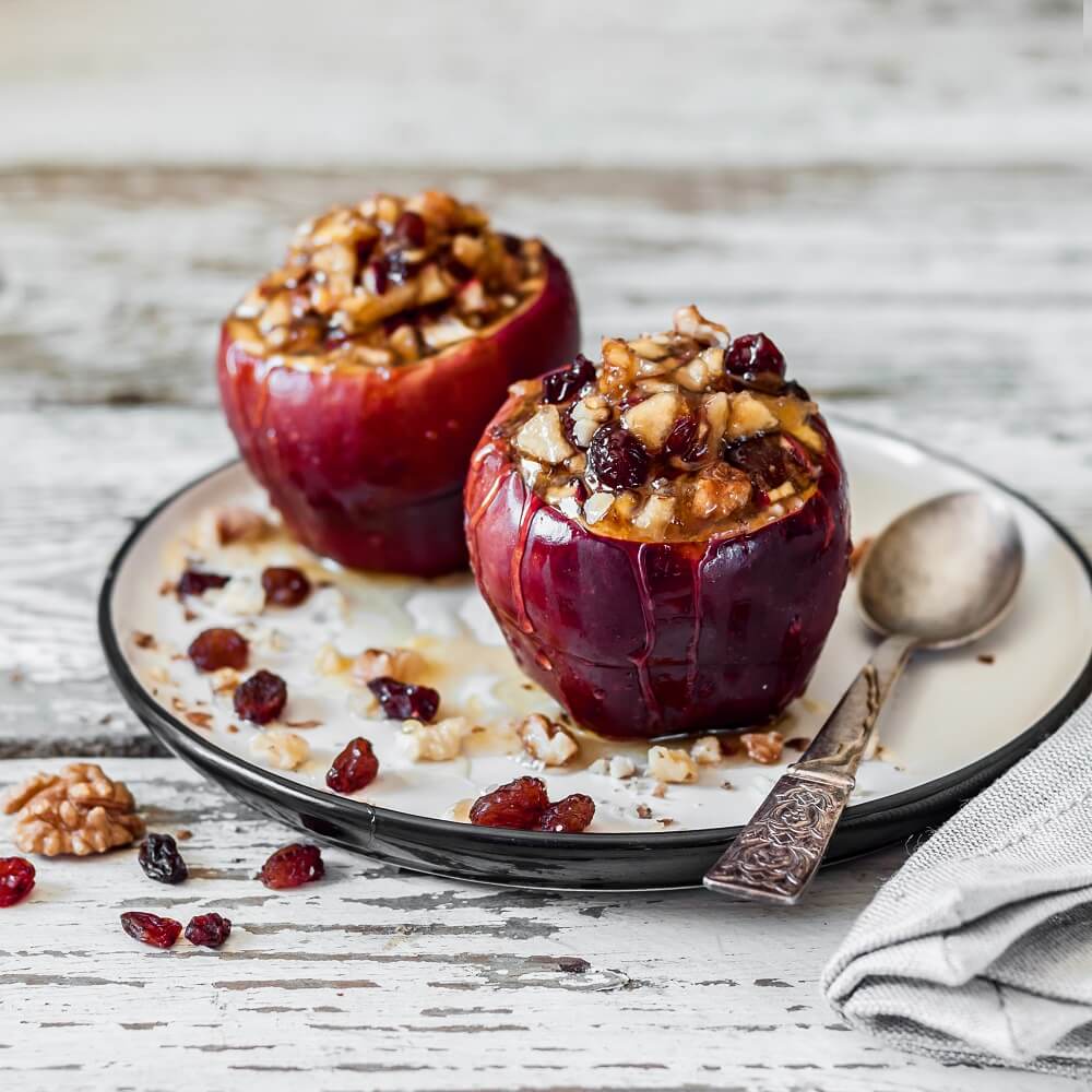 Recipe of the Day: Baked Apples with Walnuts and Raisins