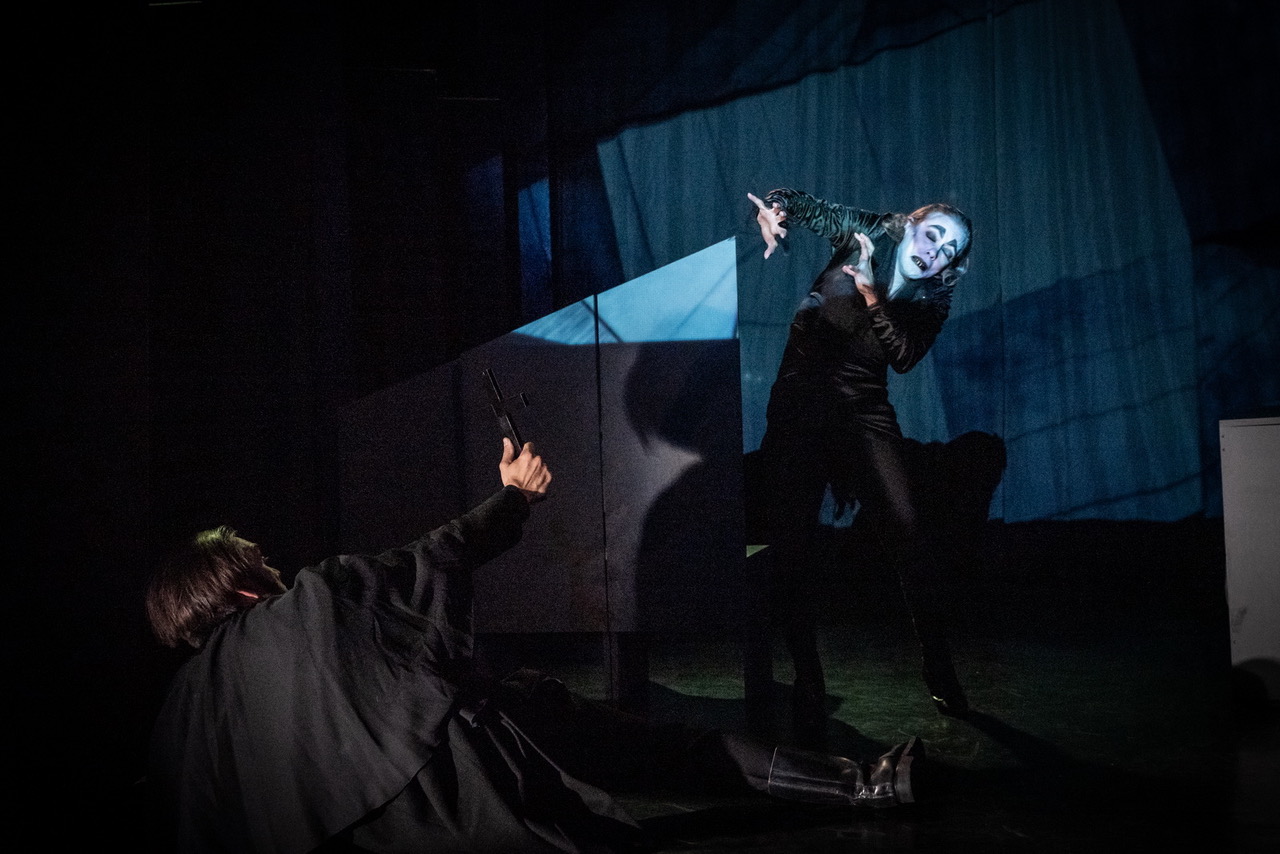 ‘Nomsferatu’: A Silent Theater Adaptation of the Vampire Tale at Fournos Theater