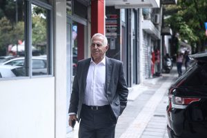 Former Military Chief Apostolakis Exits SYRIZA