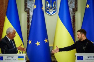 Zelenskyy Urges Biden to Fast-Track Ukraine’s NATO Membership