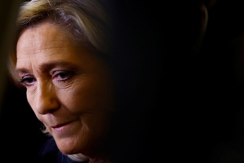 Le Pen Squares Off With French Government and Markets in Budget Showdown