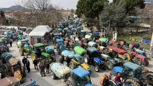 Farmers Fill Agia Larissa With Tractors in Protest of Delayed Storm Compensation