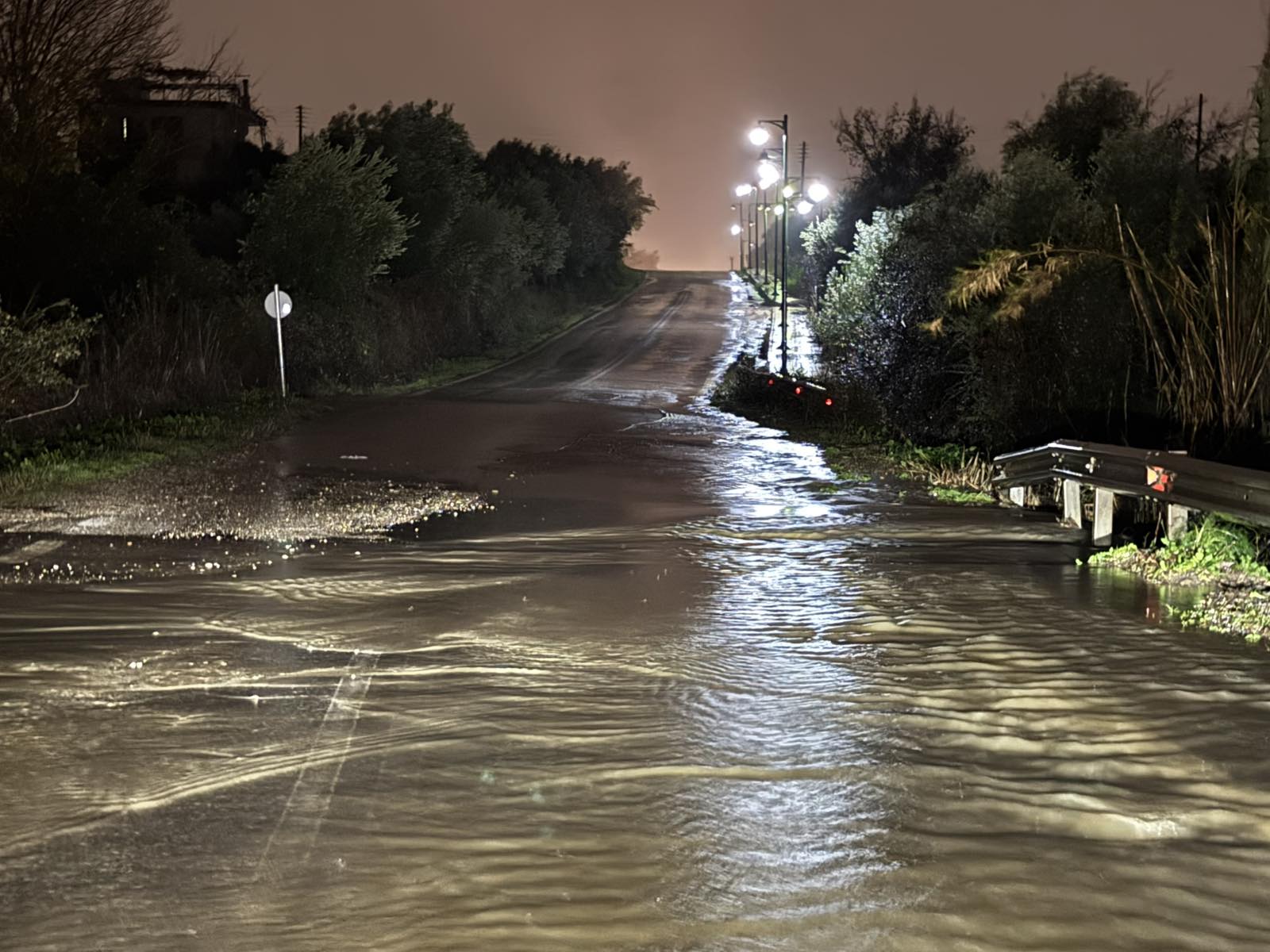 Severe Storms Batter Parts of Greece on Saturday Night - tovima.com