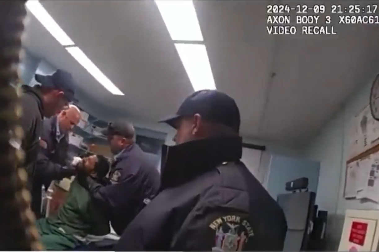 Footage Shows NY Inmate Beaten by Jail Guards Before Death