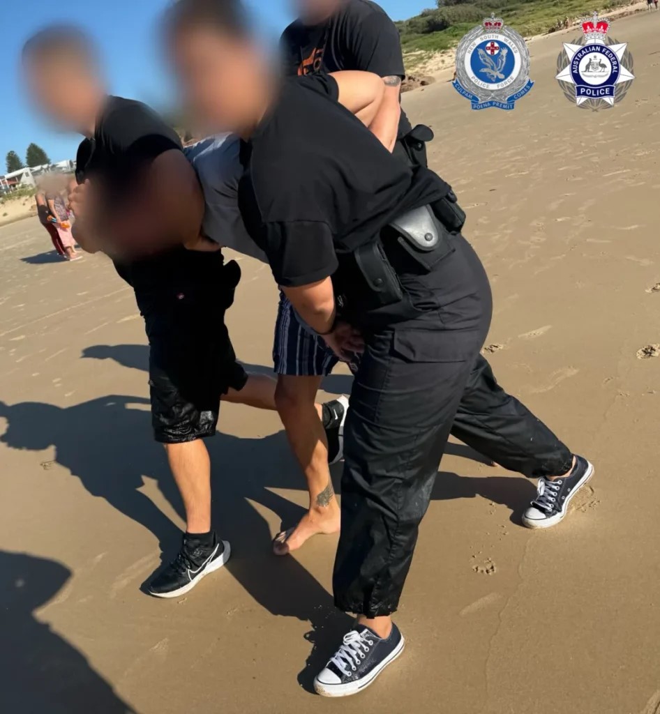 Four Greeks Arrested in Australia for Drug Trafficking (video)