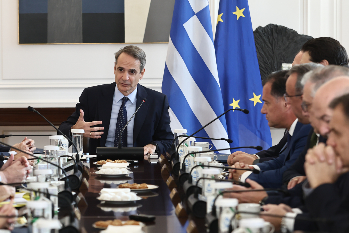 Greek Prime Minister Mitsotakis Addresses 1st Cabinet Meeting of 2025