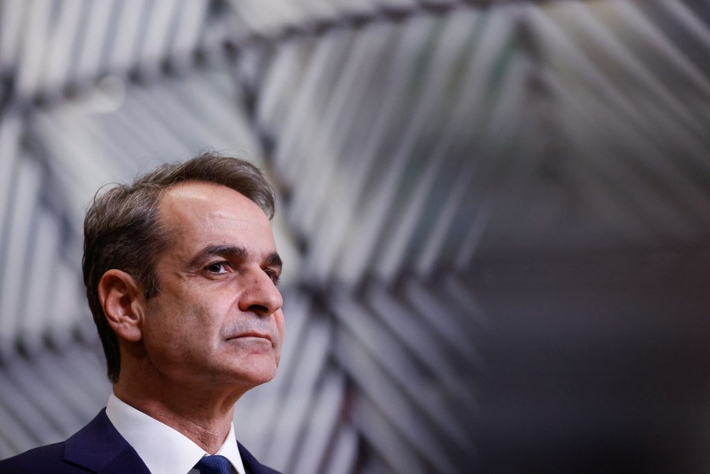 Mitsotakis Faces Crucial Decision: Tasoulas or Venizelos for Greece’s Next President?