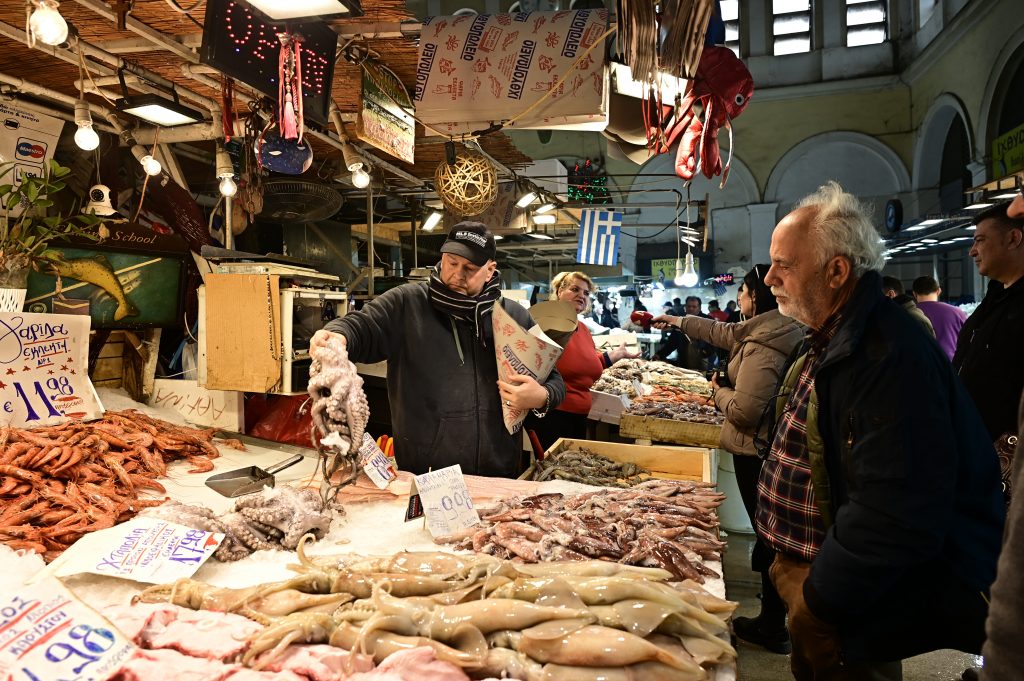 Special Extended Fish Market Hours for Clean Monday