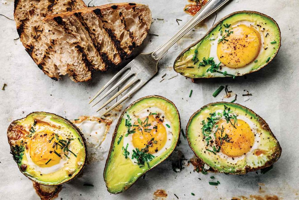 Baked Avocado with Eggs and Crispy Bacon